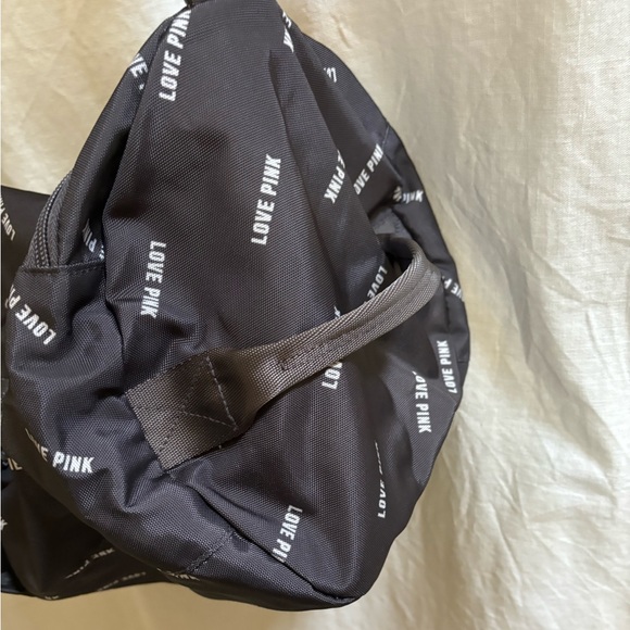 Victoria’s Secret Pink Duffle Bag. - Picture 2 of 4